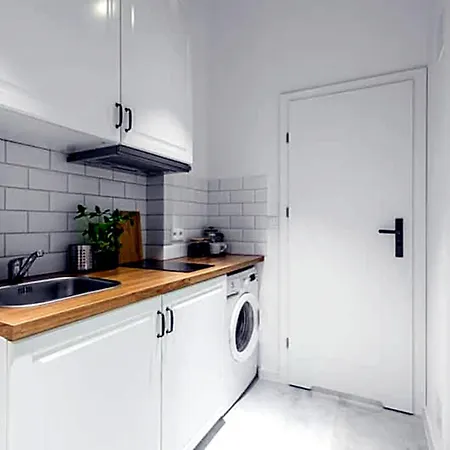 Comfortable On Zlota Street In The Center Of Varsovie