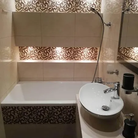 Apartament Comfortable On Zlota Street In The Center Of Warszawa