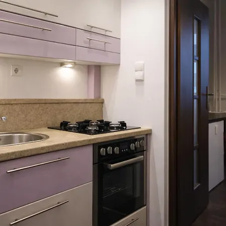 Comfort Near Station On Zlota Street Apartment *