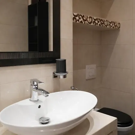 Comfort Near Station On Zlota Street *