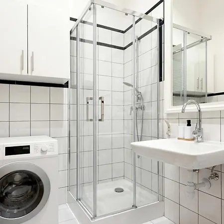 Apartment Comfort Near Station On Zlota Street Warsaw