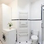 Comfort Near Station On Zlota Street *