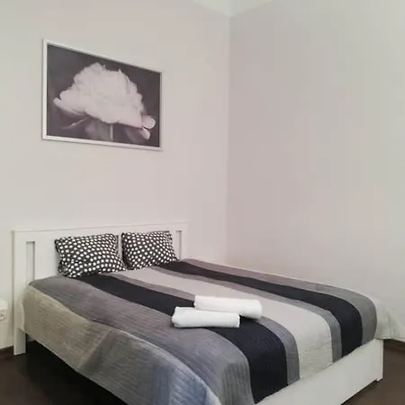 Comfortable On Zlota Street In The Center Of Apartment *