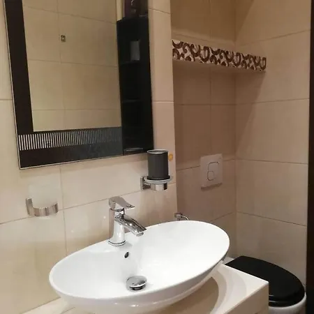 Apartment Comfortable On Zlota Street In The Center Of