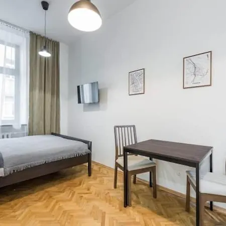 Comfortable On Zlota Street In The Center Of Apartment Warschau