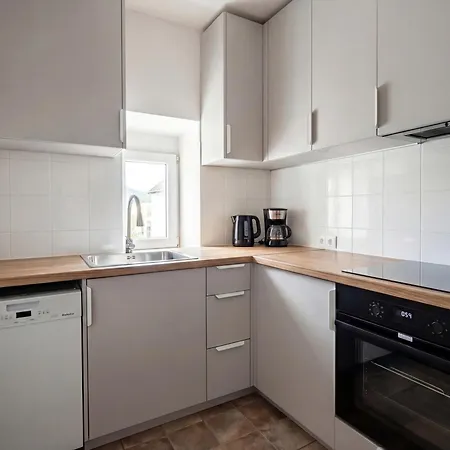 Διαμέρισμα Comfort Near Station On Zlota Street *